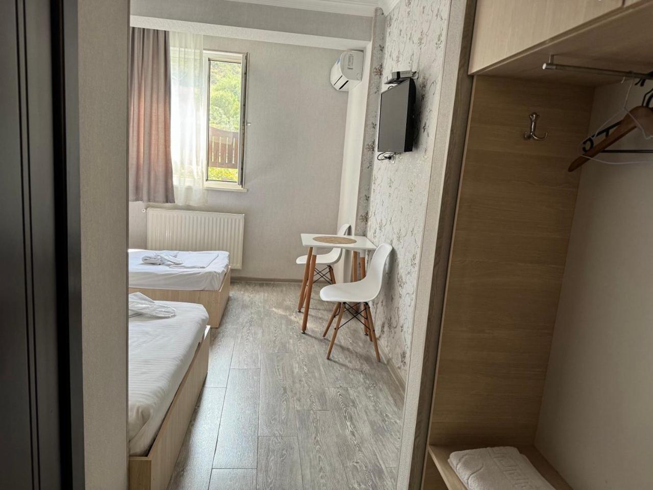 Hotel Skib Tbilisi Bagian luar foto